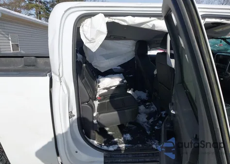 2017 Chevrolet Silverado 1500 2Lt from USA, damaged, VIN 3GCUKREC6HG220253